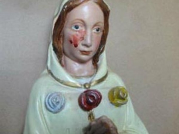 VIRGEN QUE LLORA SANGRE virgen que llora sangre: