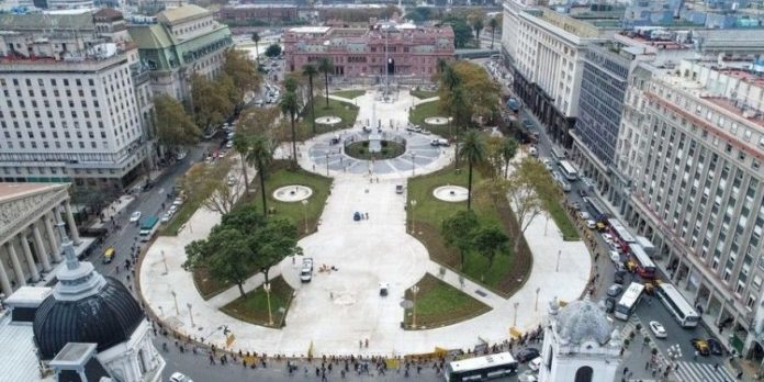 plaza-de-mayo