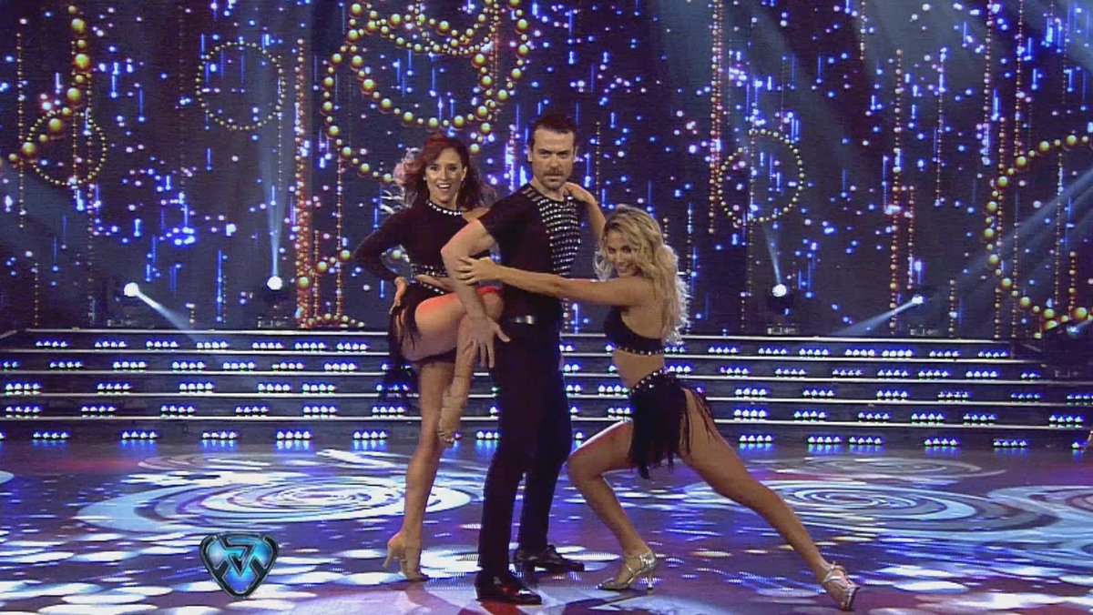 Pedro Alfonso y Flor Vigna brillaron en el Chachachá acompañados por Lourdes Sánchez