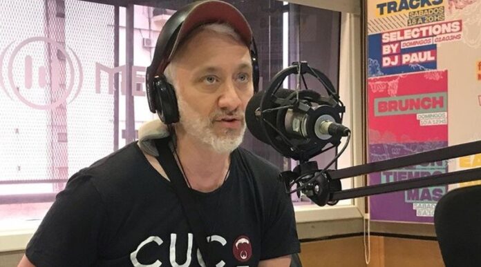Andy Kusnetzoff anunció que Perros de la calle se cambia de radio