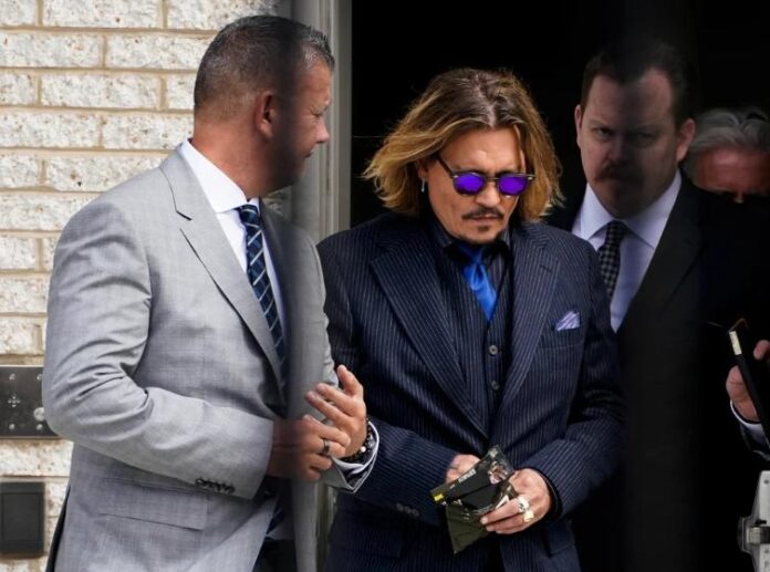 Amber Heard acusó a Johnny Depp de agredirla sexualmente con una botella en el inicio de su explosivo juicio
