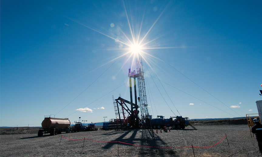 Importante-descubrimiento-de-petroleo-y-gas-convencional-de-YPF-en-Santa-Cruz-863