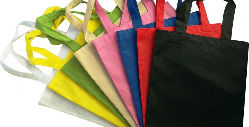 Será obligatorio ofrecer bolsas plásticas reutilizables al resto de