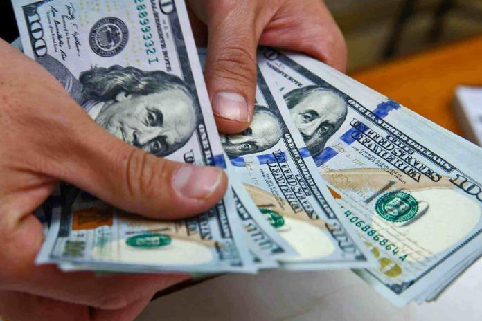 dolares