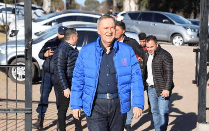 schiaretti campera azul paso 2019