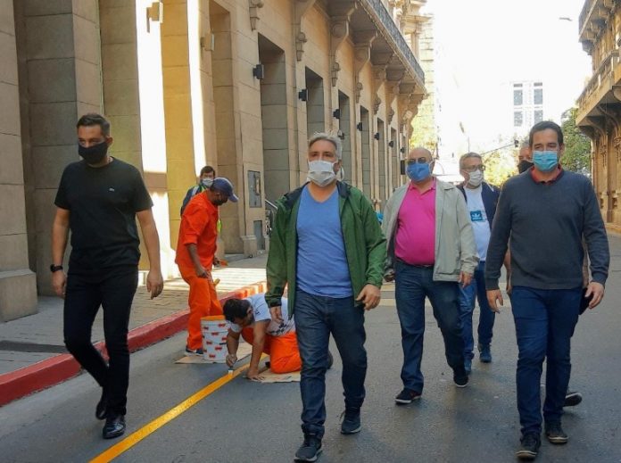 27 de abril llaryora
