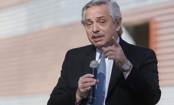 El Presidente le dispara al pato de madera | Córdoba Times